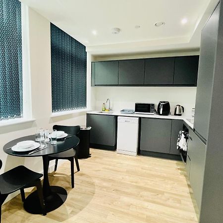 Fully Equipped One Bedroom Apartment Near Old Trafford Stadium! Manchester Exterior foto
